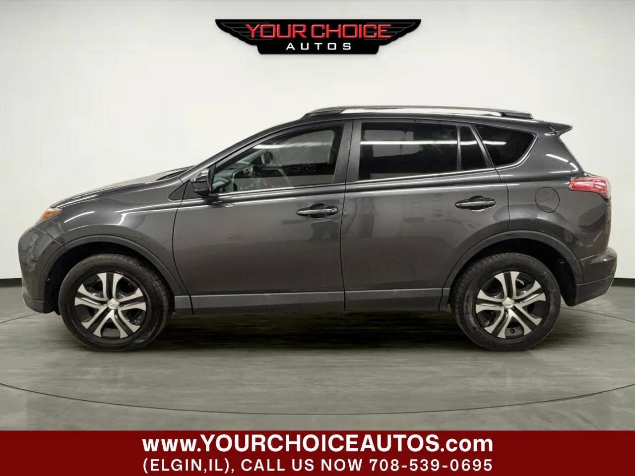 Used 2018 Toyota RAV4 LE w/ All Weather Liner Package AWD/4WD image 4