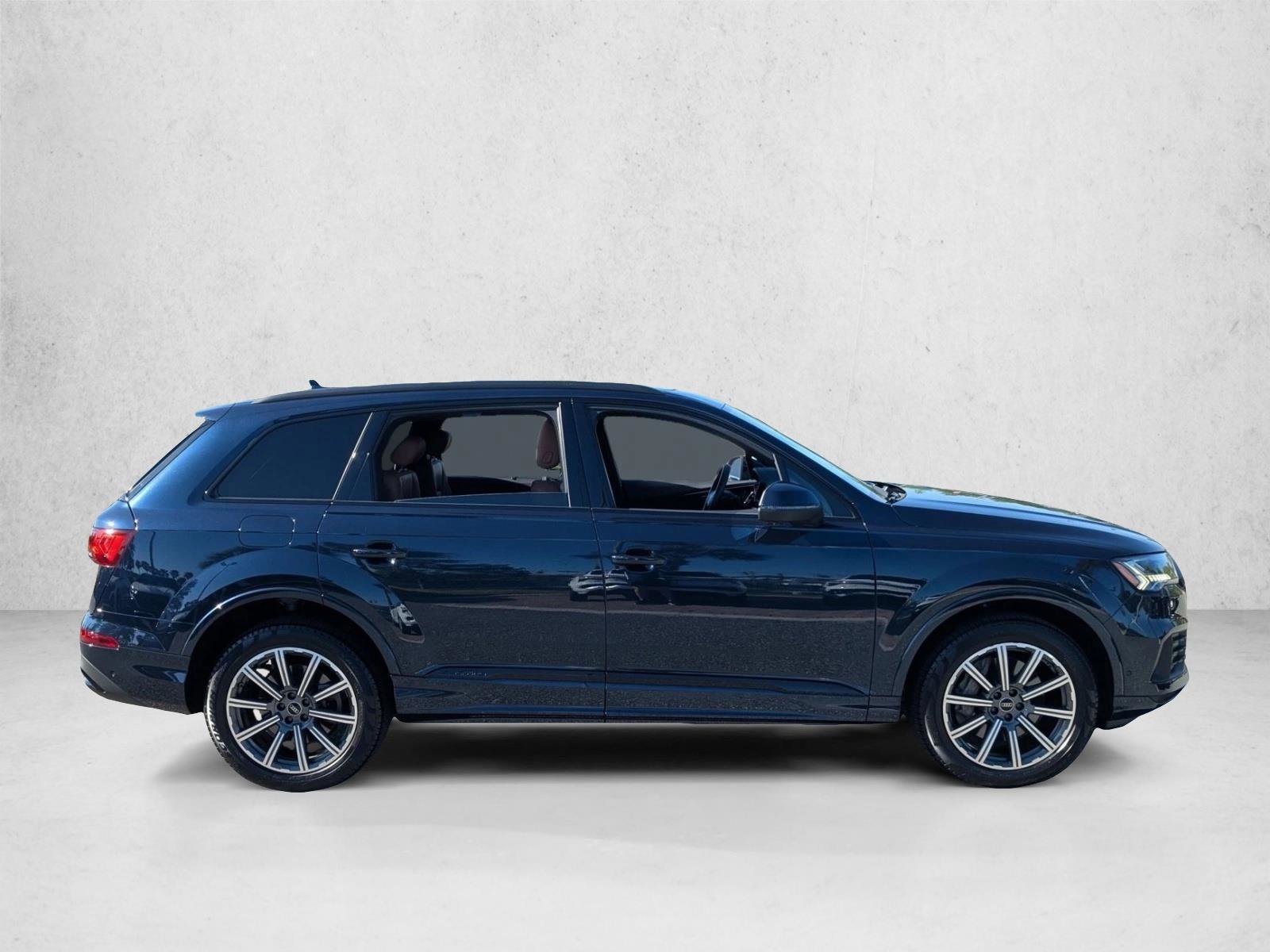 Certified 2023 Audi Q7 2.0T Premium Plus w/ Premium Plus Package AWD/4WD image 4