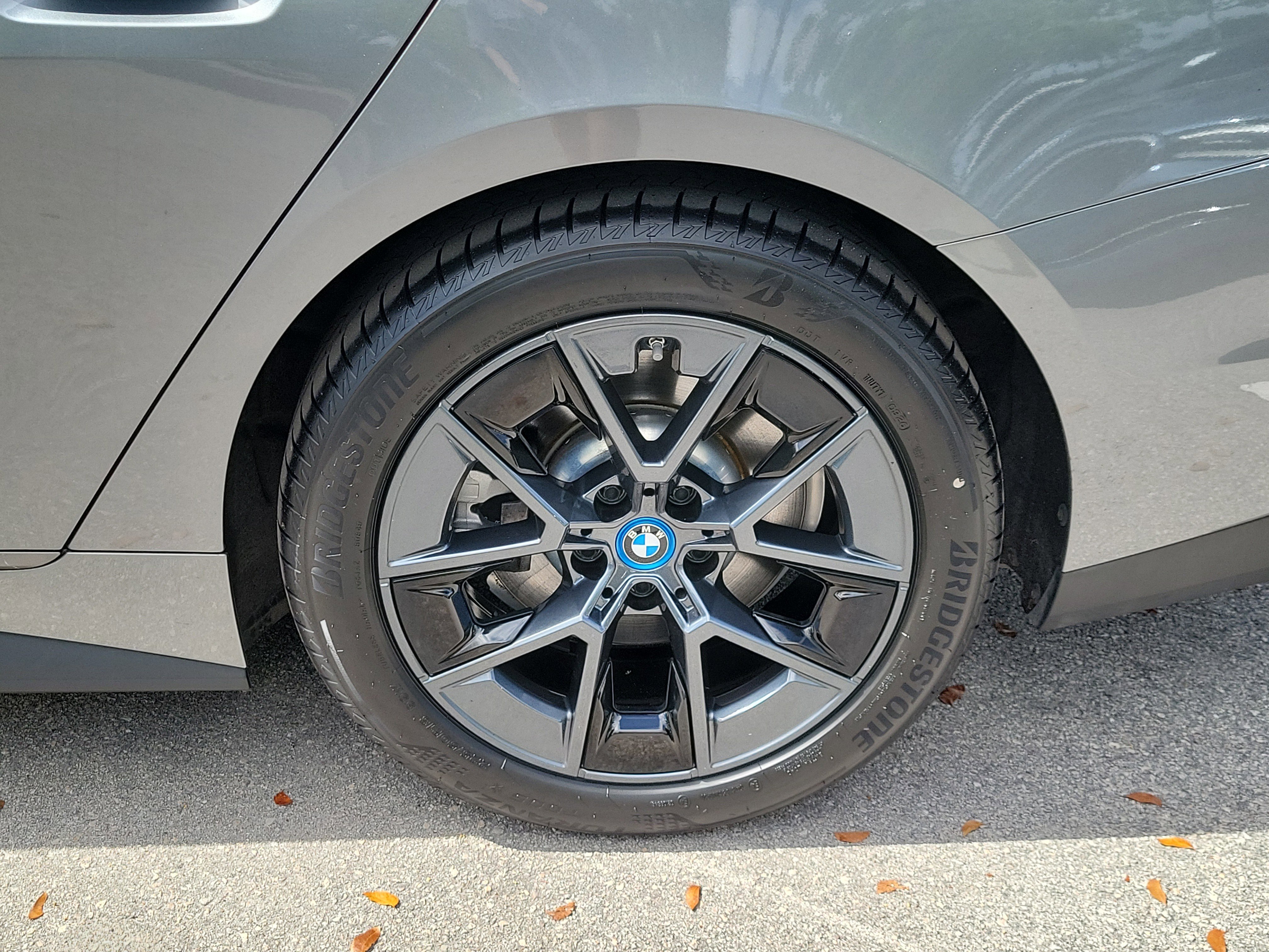 Certified 2023 BMW i4 eDrive35 RWD image 7