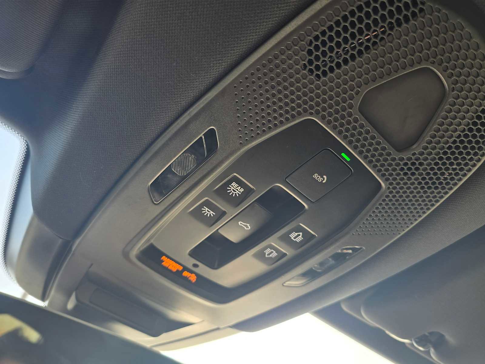 Used 2024 Porsche Cayenne image 33