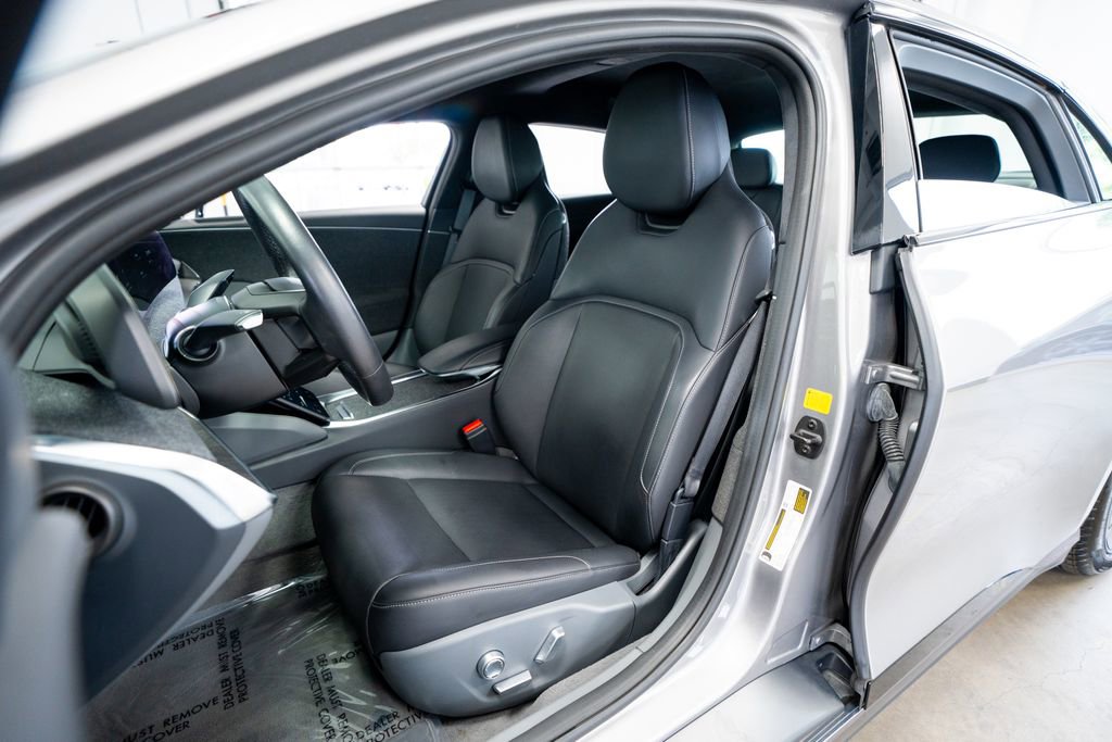 Used 2024 Lucid Air Pure RWD image 31