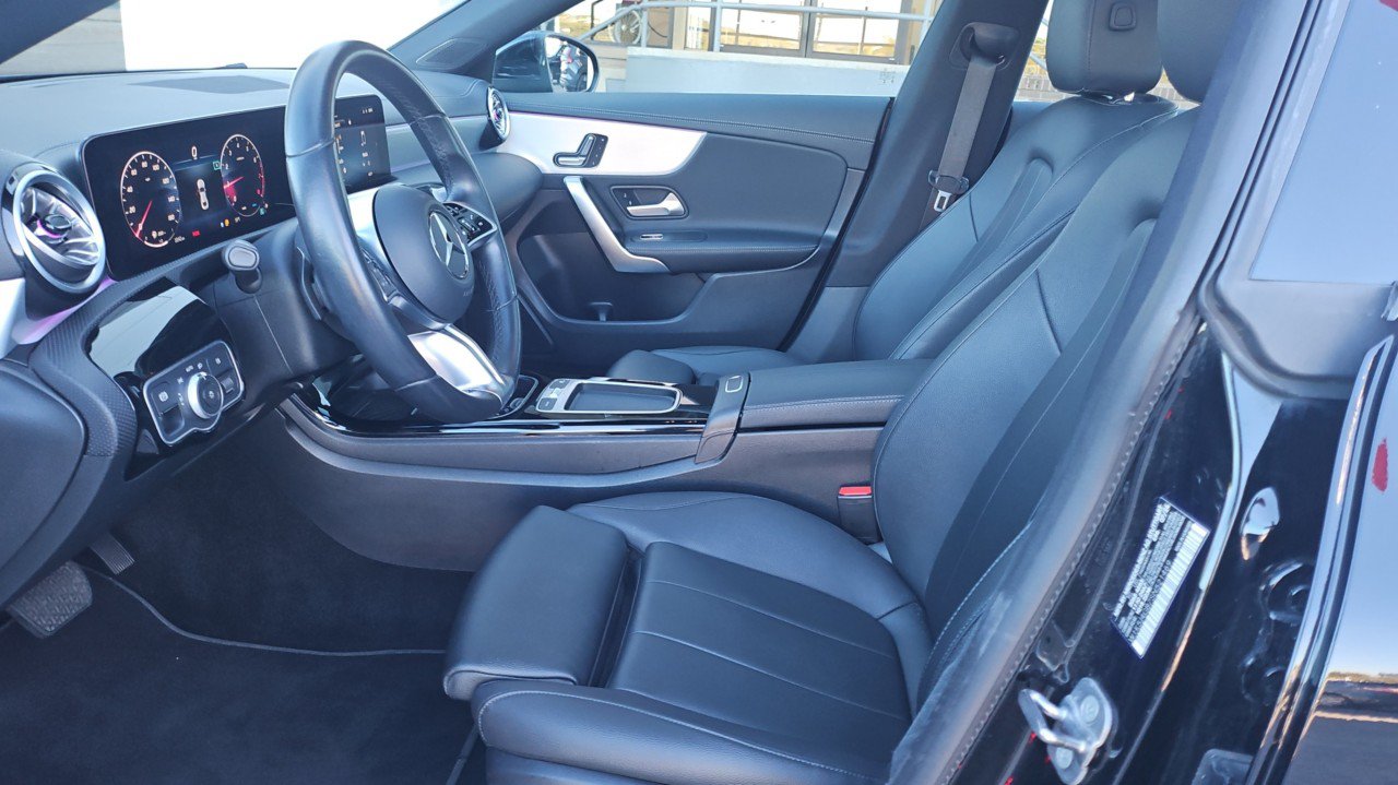 Used 2025 Mercedes-Benz CLA 250 image 9