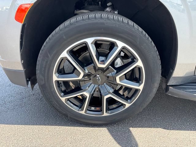 Used 2021 Chevrolet Tahoe RST w/ Luxury Package RWD image 10
