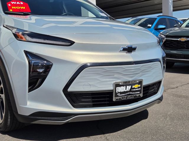 Certified 2022 Chevrolet Bolt EUV Premier w/ Sun & Sound Package FWD image 8