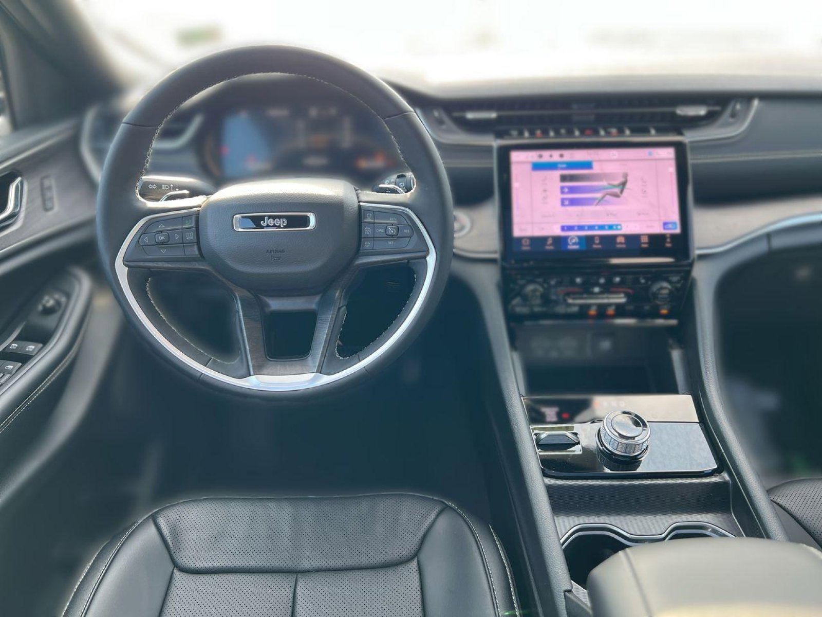 New 2025 Jeep Grand Cherokee L Limited w/ Luxury Tech Group II image 18