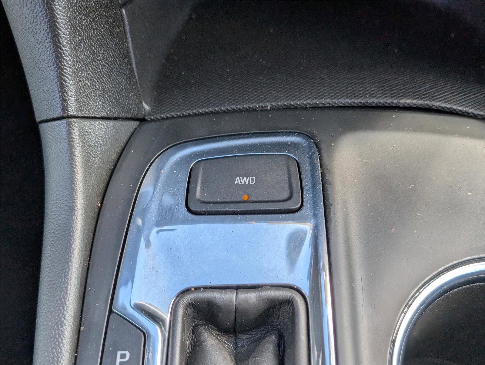 Used 2023 Chevrolet Equinox LT image 25