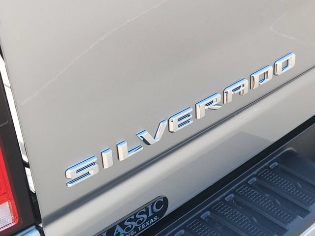 Used 2025 Chevrolet Silverado 2500 LTZ w/ LTZ Convenience Package AWD/4WD image 9