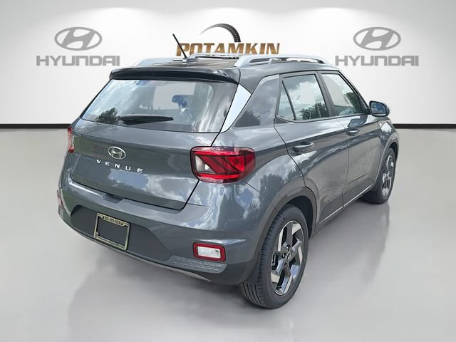 New 2026 Hyundai Venue SEL FWD image 5