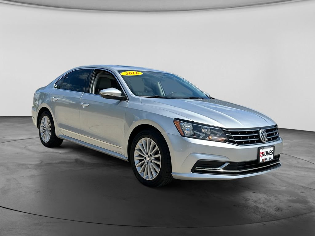 Used 2016 Volkswagen Passat 1.8T SE