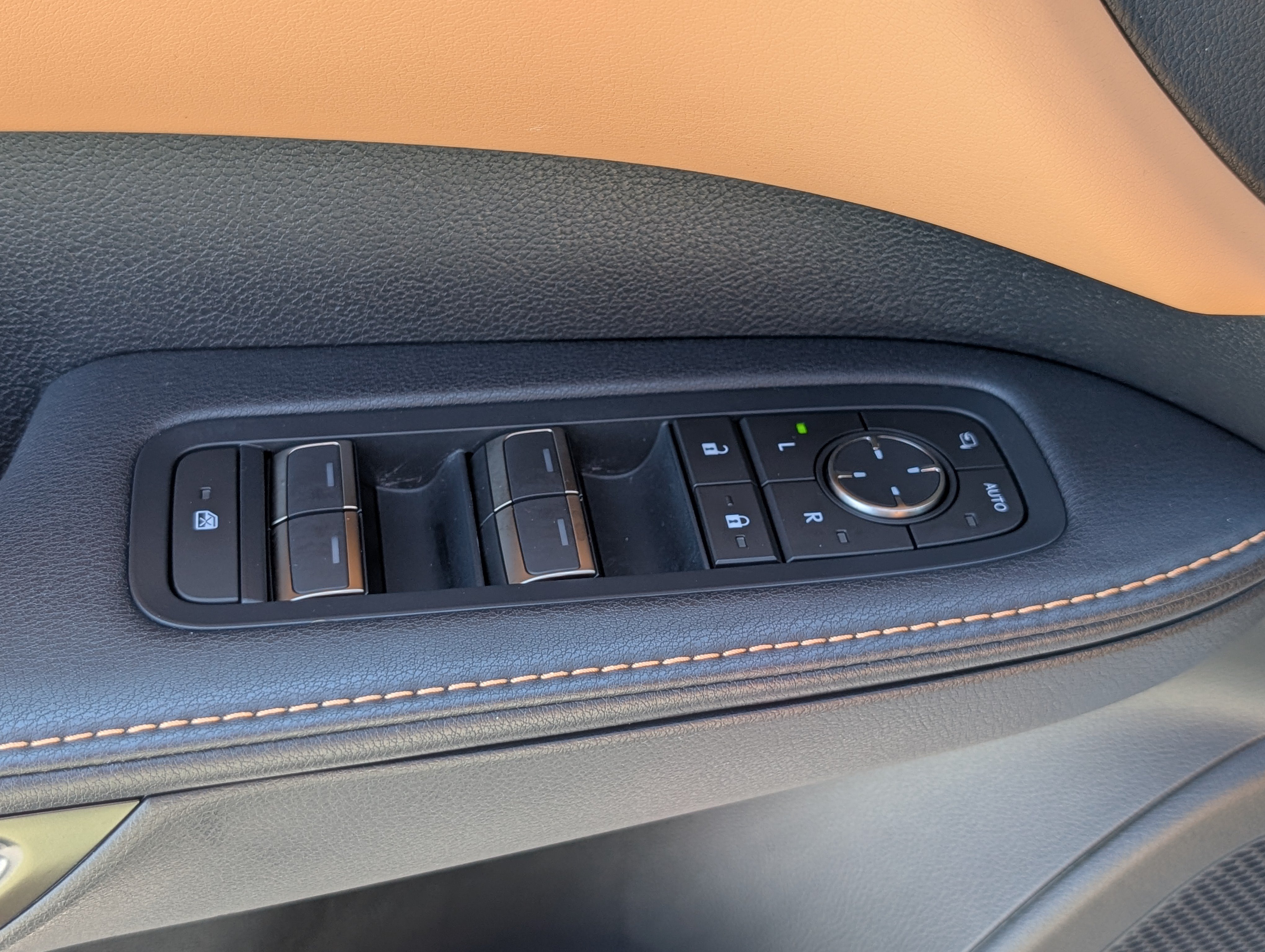 Certified 2025 Lexus RX 350 Premium AWD/4WD image 17