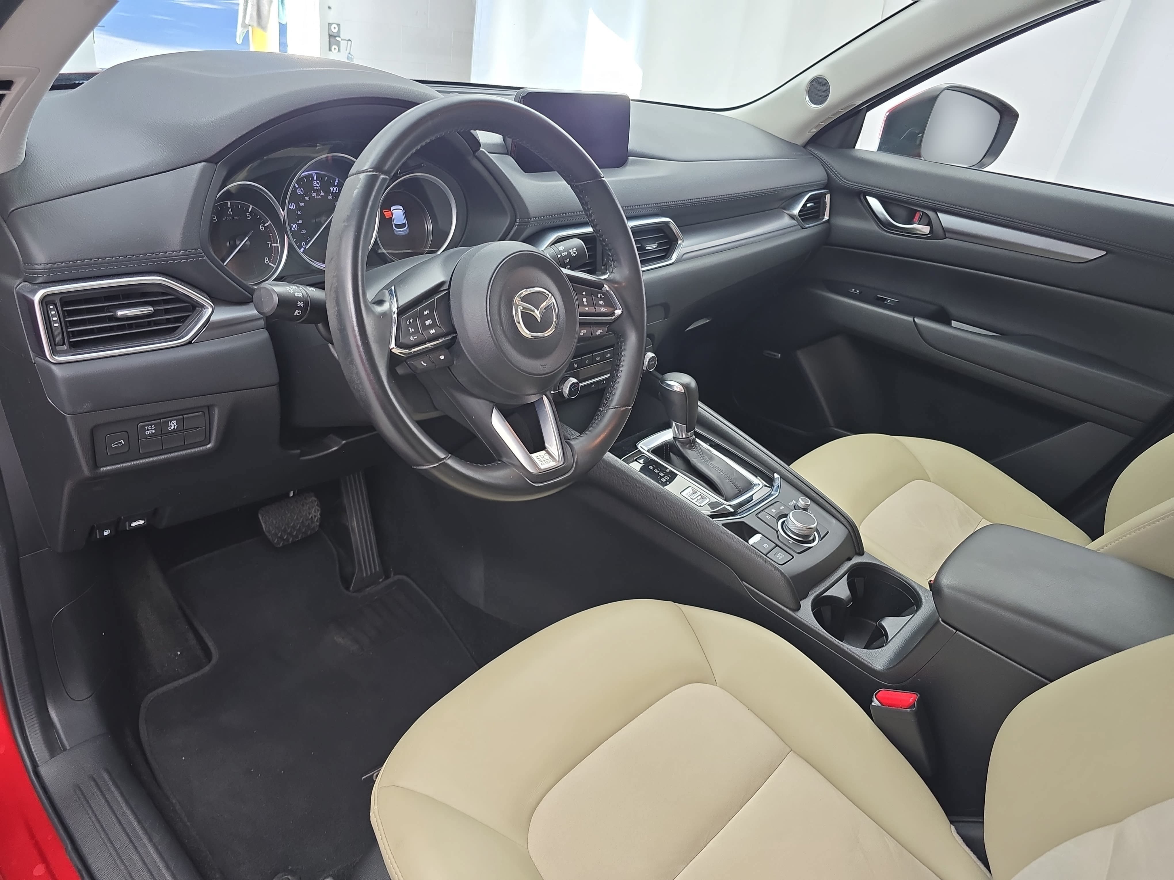 Used 2019 MAZDA CX-5 Touring FWD image 16