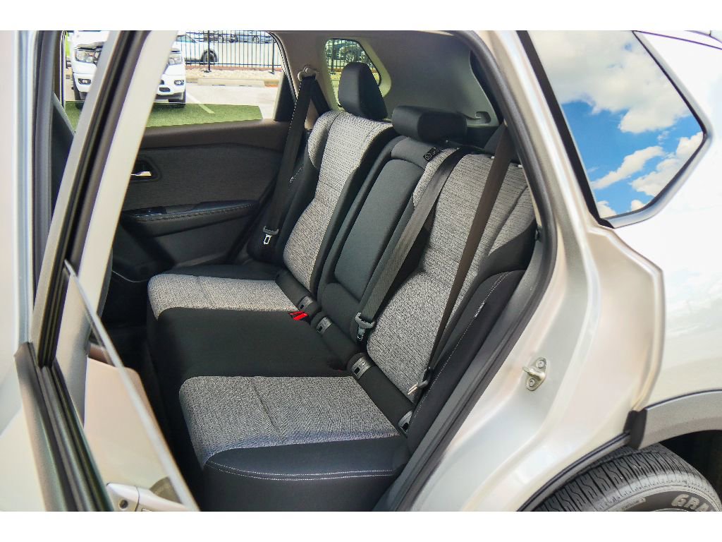 Used 2023 Nissan Rogue SV AWD/4WD image 17