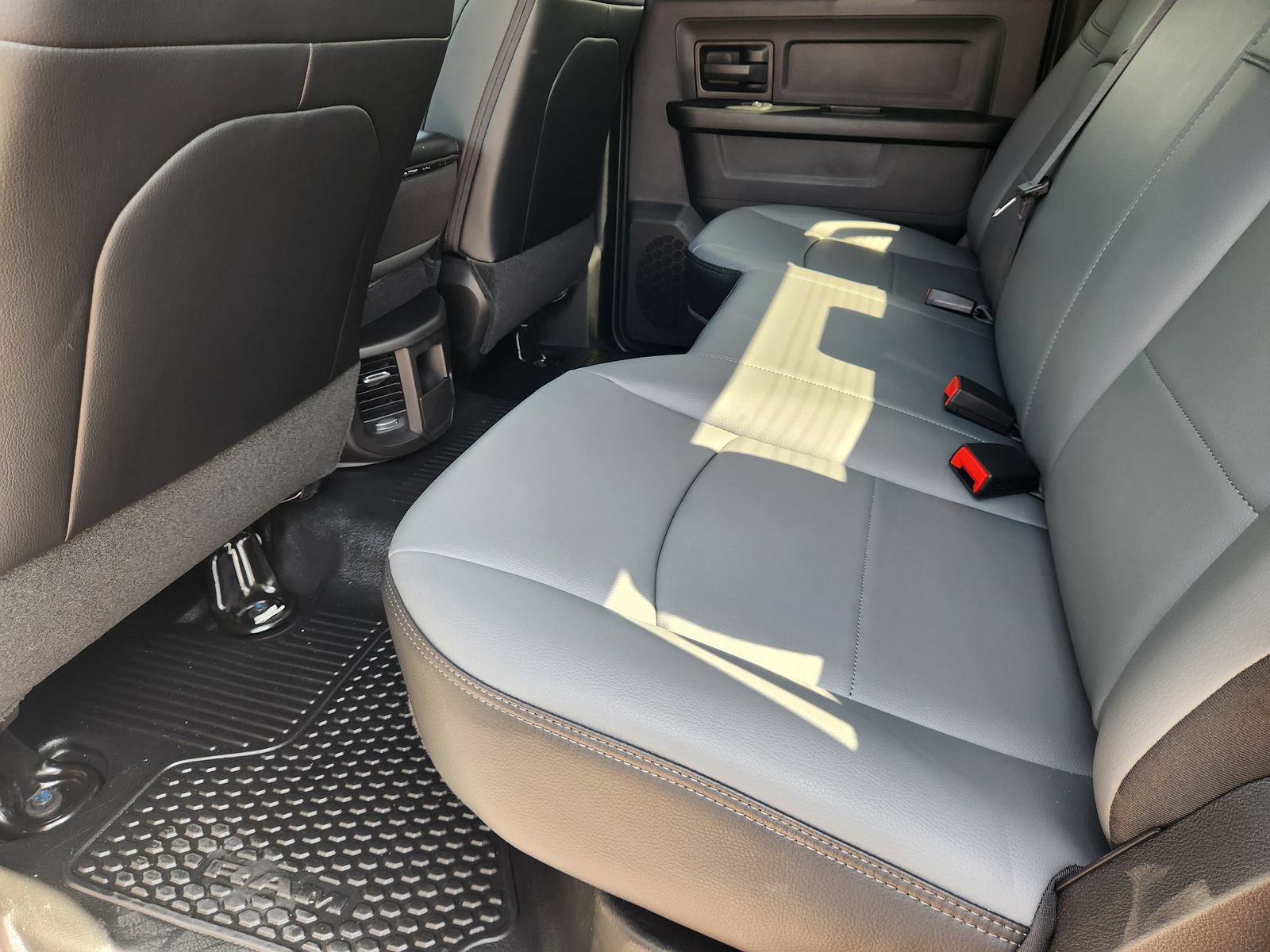 New 2026 RAM 3500 Tradesman AWD/4WD image 23