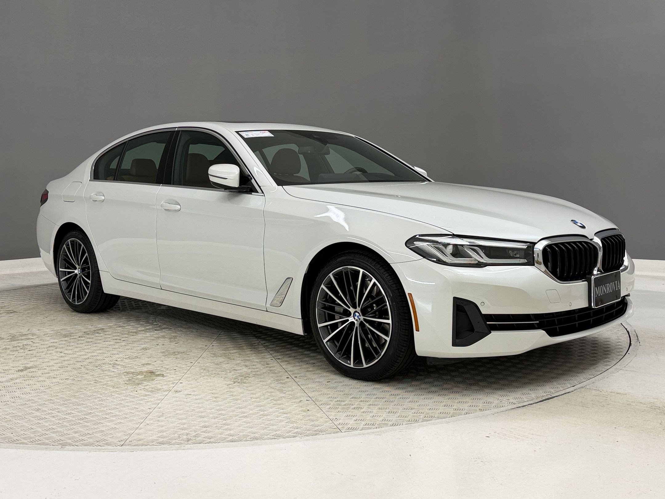 Certified 2023 BMW 530i w/ Premium Package RWD image 7