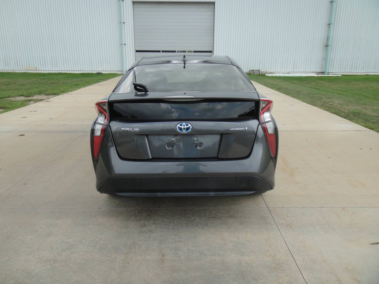 Used 2017 Toyota Prius Four FWD image 22