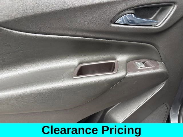 Used 2022 Chevrolet Equinox LT w/ Driver Convenience Package image 32
