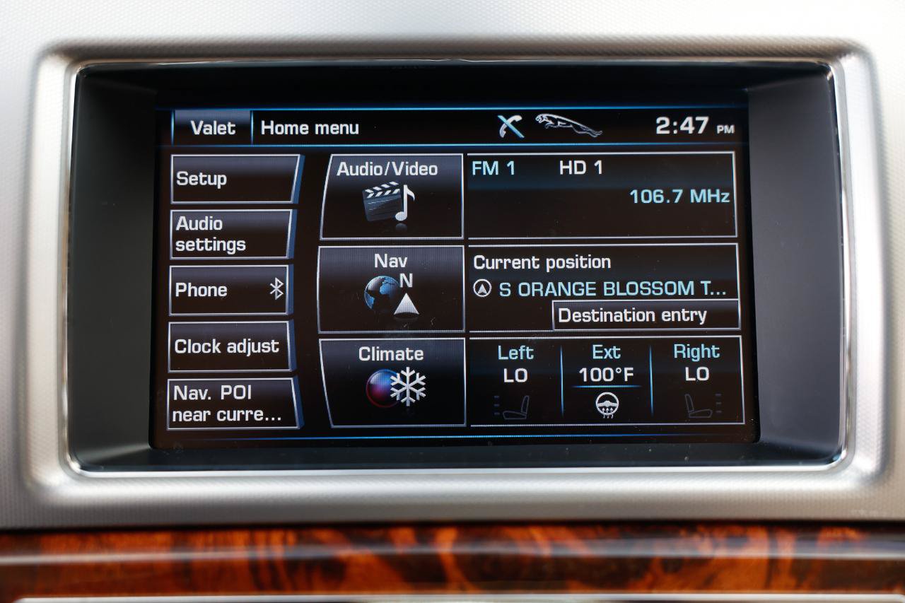 Used 2012 Jaguar XF Portfolio RWD image 35