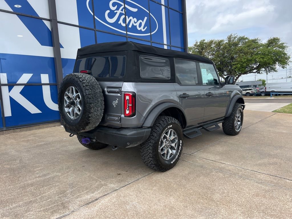 Used 2023 Ford Bronco Badlands image 8