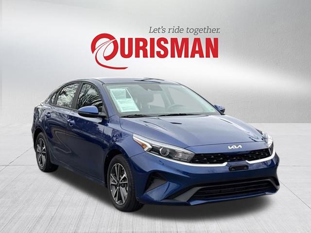 Used 2023 Kia Forte LXS w/ LXS Technology Package image 1