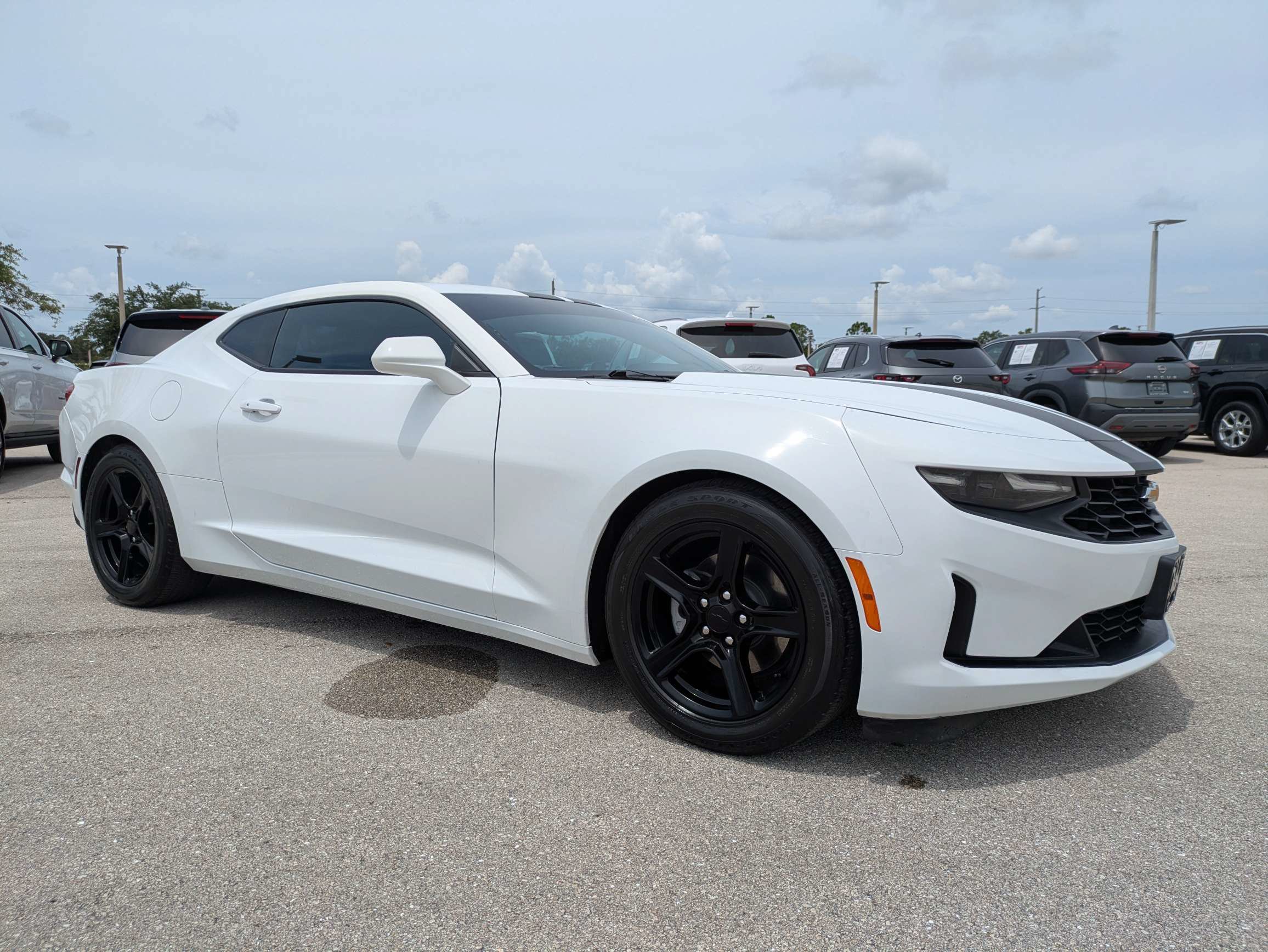Used 2024 Chevrolet Camaro LT RWD image 2