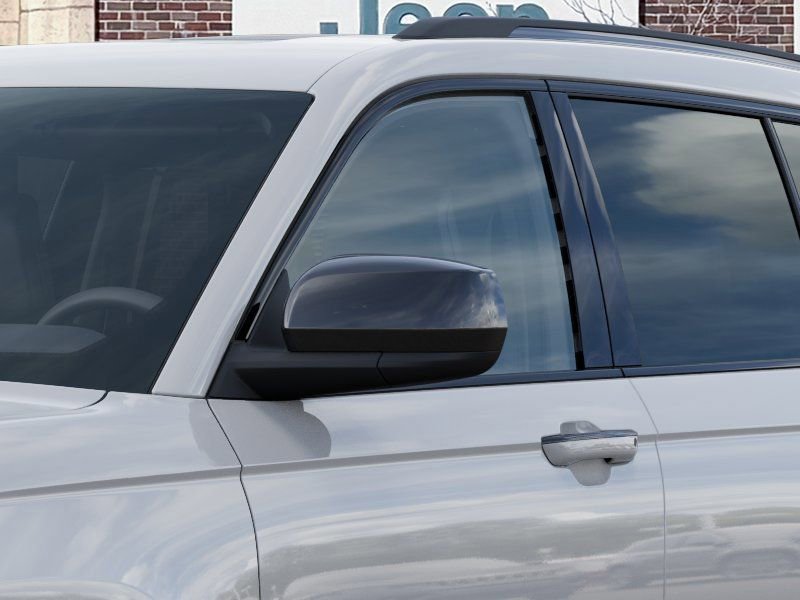 New 2025 Jeep Grand Cherokee L Altitude image 12