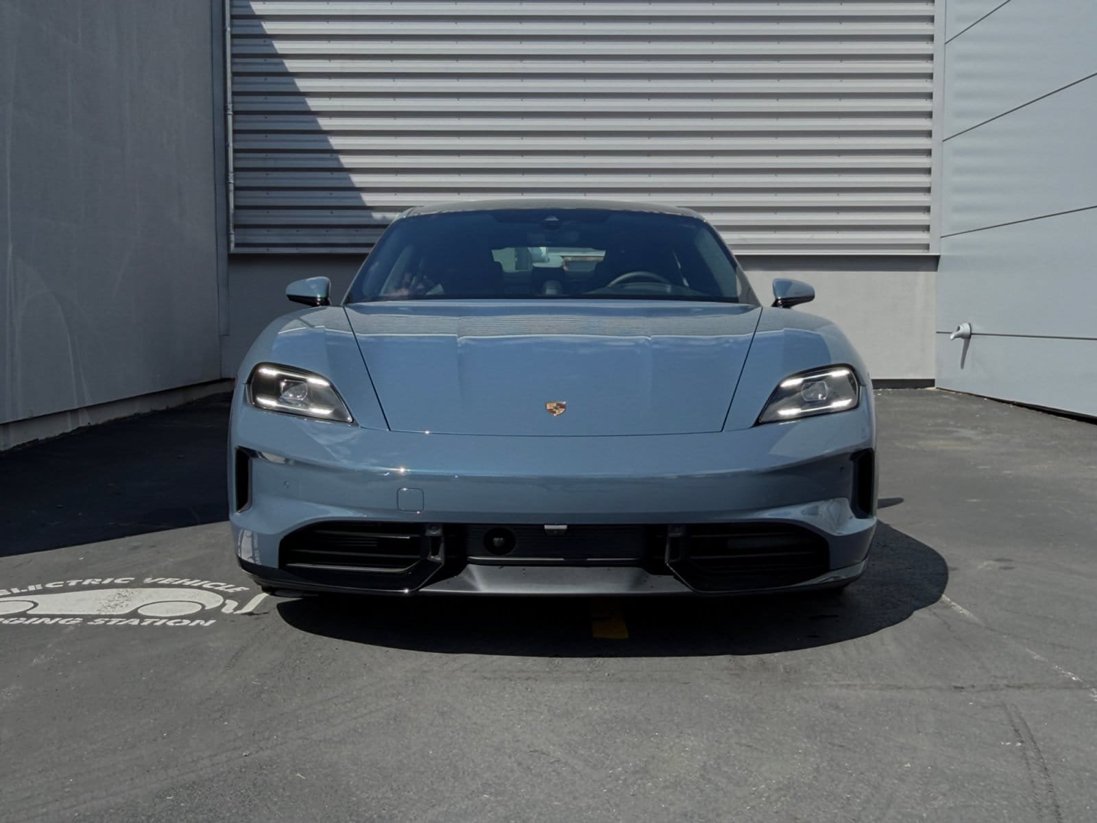New 2026 Porsche Taycan GTS AWD/4WD image 6