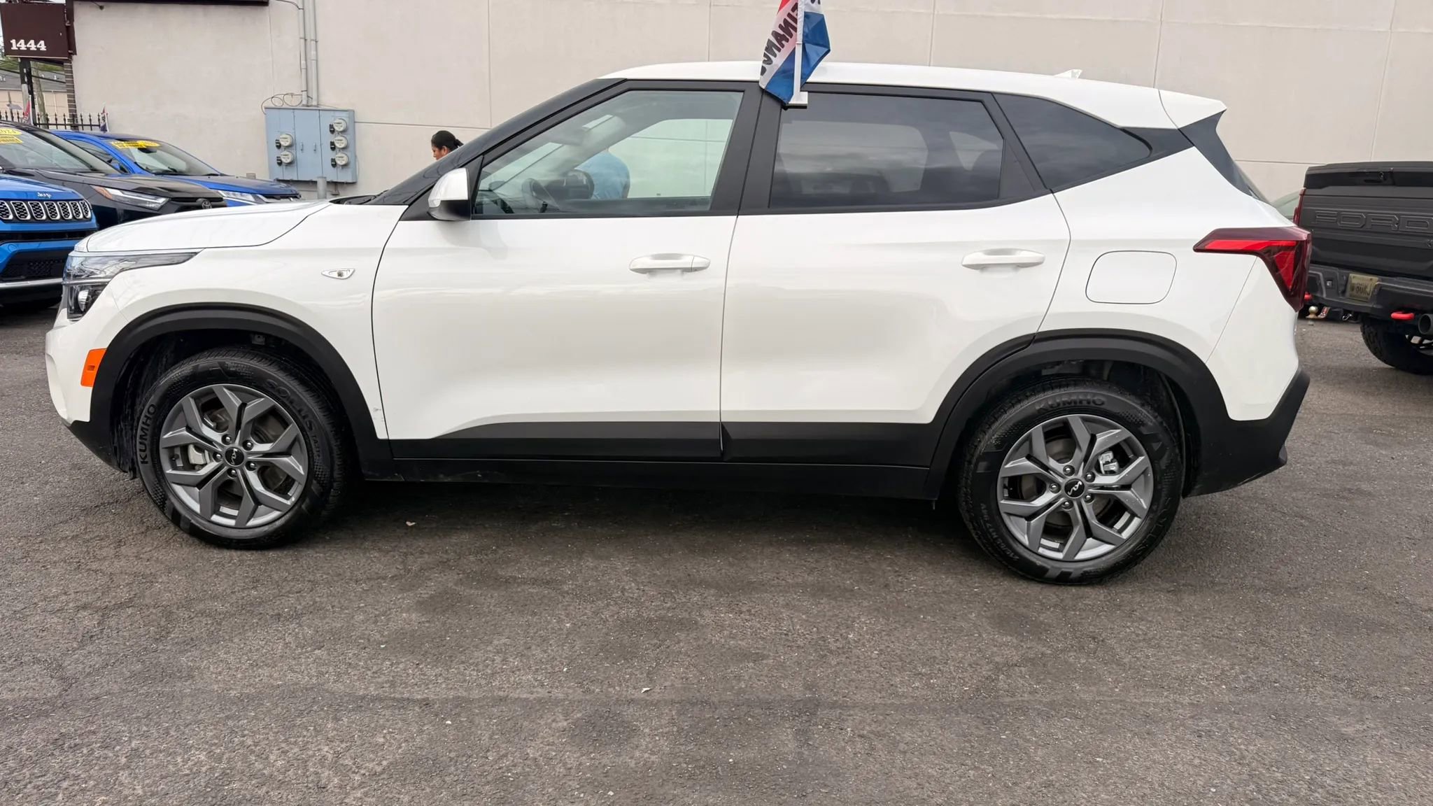 Used 2026 Kia Seltos LX AWD/4WD image 10