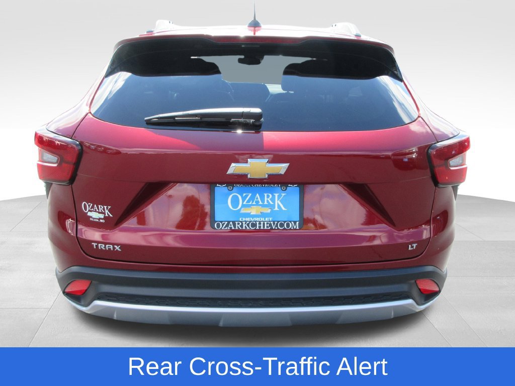 Certified 2024 Chevrolet Trax LT w/ Driver Confidence Package FWD image 4