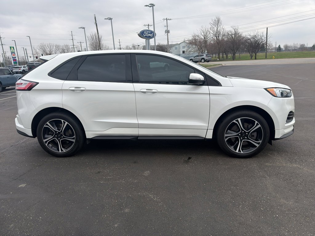 Used 2023 Ford Edge ST AWD/4WD image 5