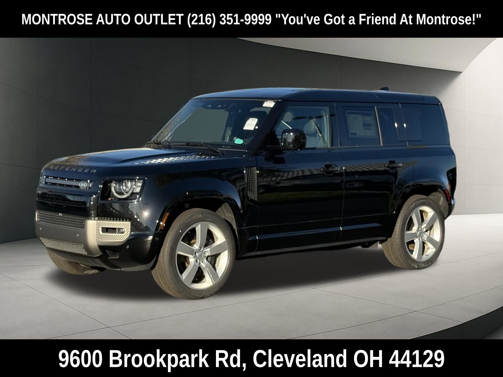 New 2025 Land Rover Defender 110 X-Dynamic SE image 2