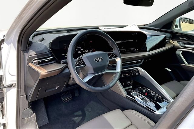 New 2025 Audi Q5 Premium Plus image 13