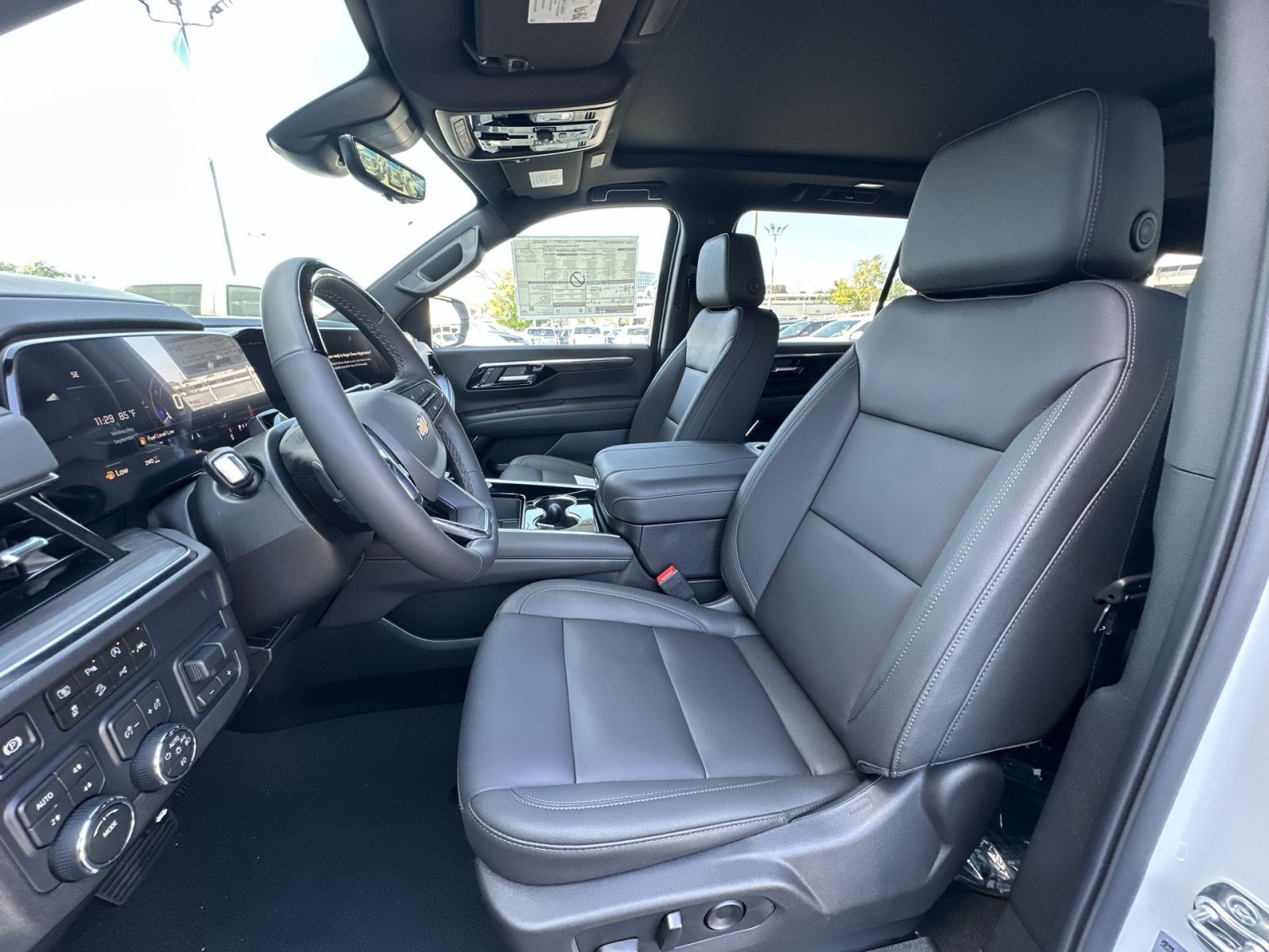 New 2026 Chevrolet Suburban LT w/ Advanced Technology Package AWD/4WD image 13
