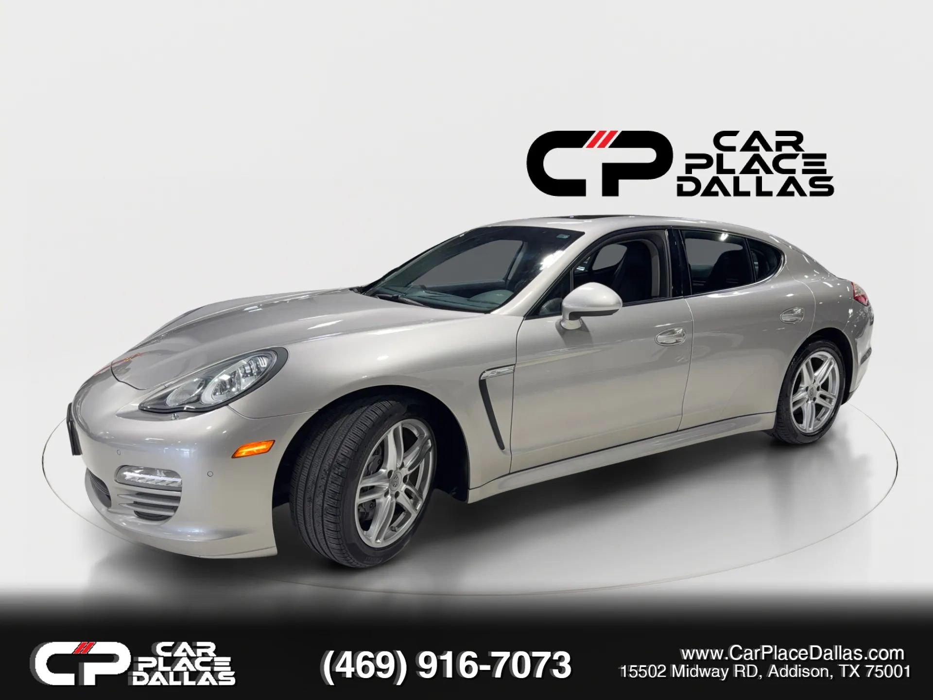 Used 2013 Porsche Panamera 4 Platinum Edition AWD/4WD image 4