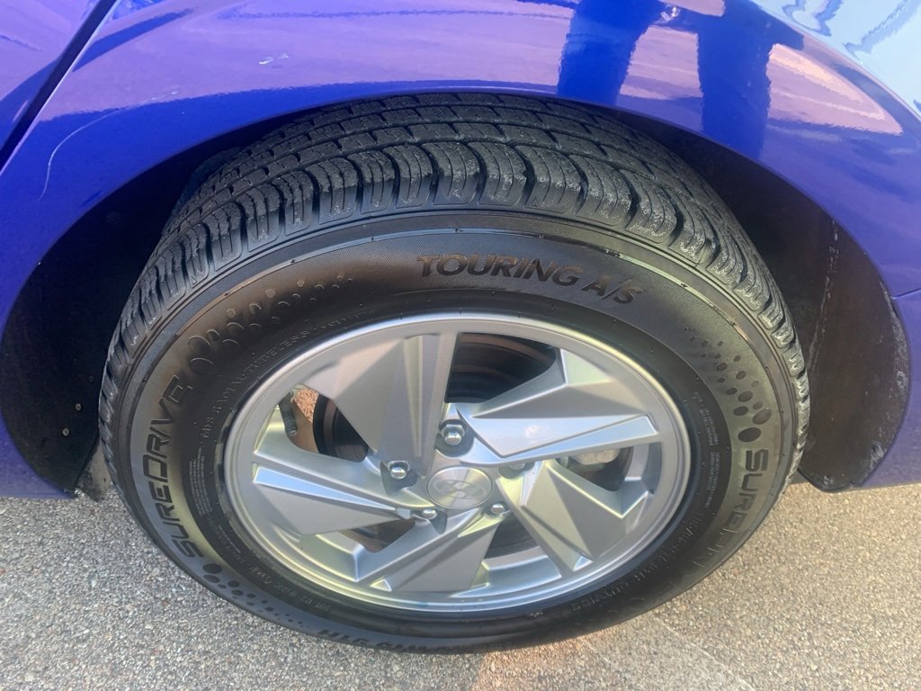 Certified 2024 Hyundai Elantra SE image 35