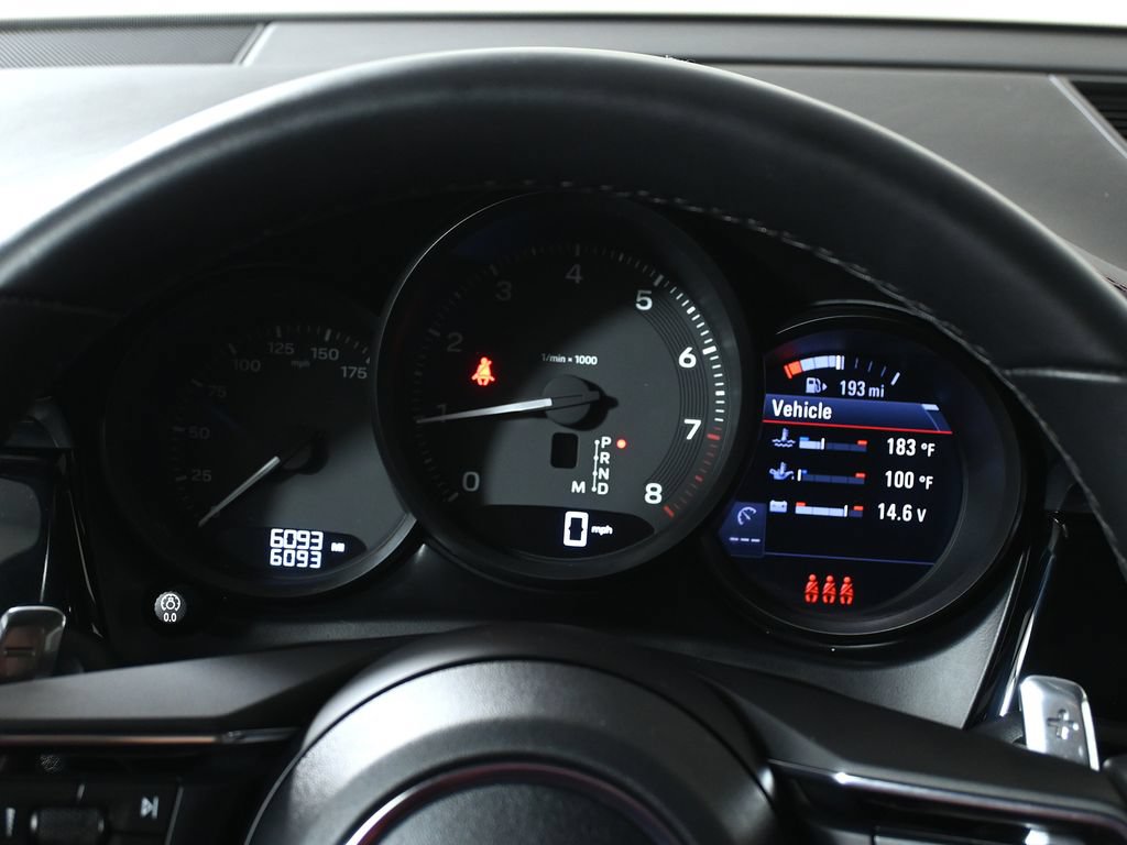 Used 2026 Porsche Macan AWD/4WD image 20