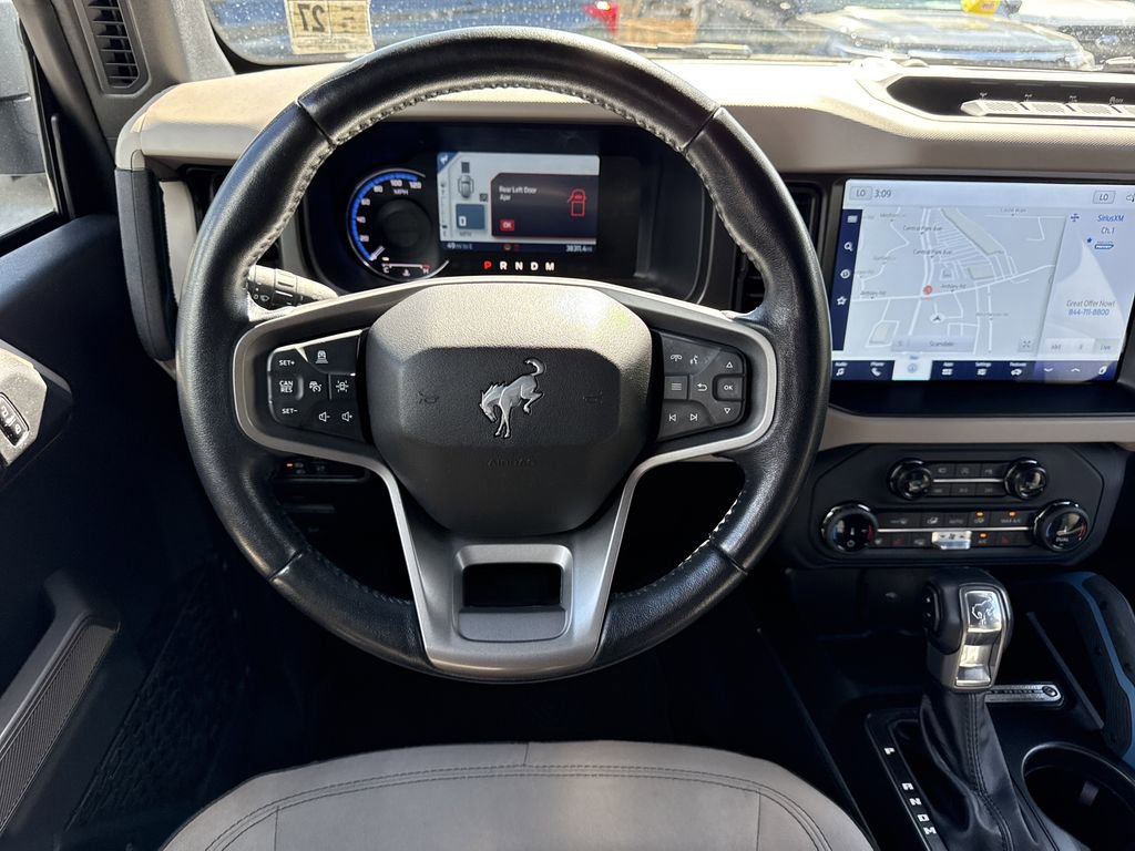 Used 2022 Ford Bronco Wildtrak image 14