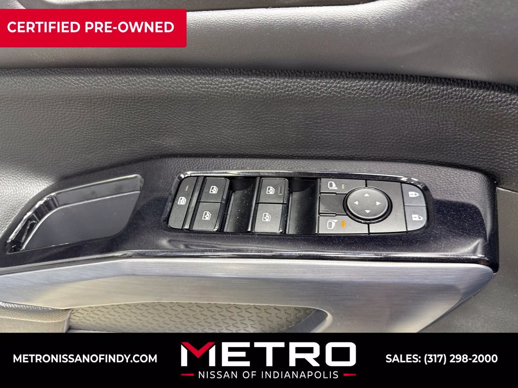 Used 2023 Nissan Pathfinder SL AWD/4WD image 29