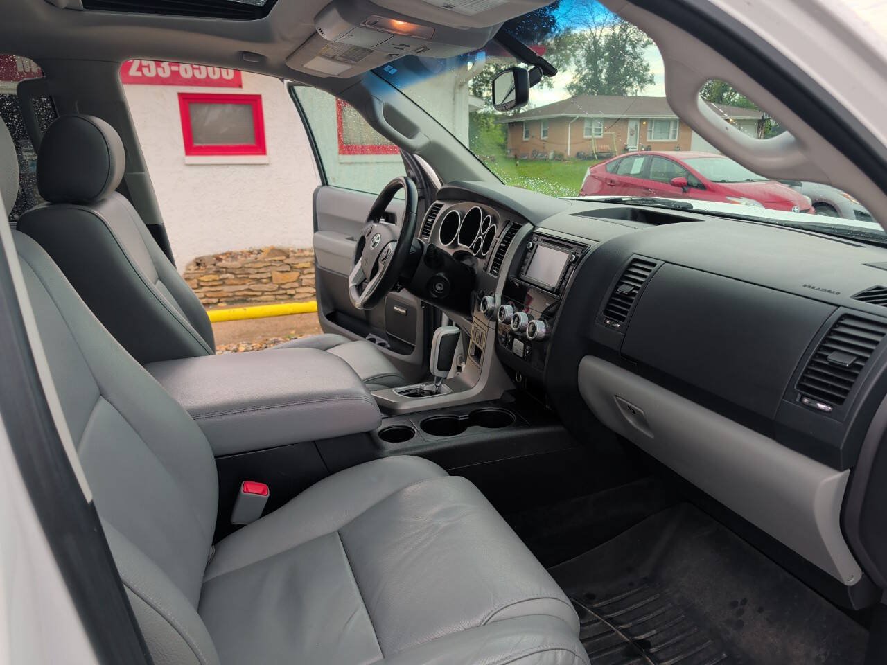Used 2016 Toyota Sequoia Limited AWD/4WD image 27