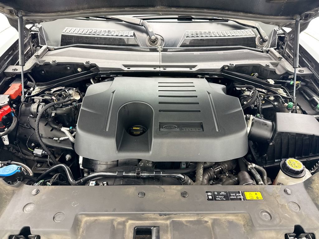 Certified 2023 Land Rover Defender 110 X-Dynamic SE image 28