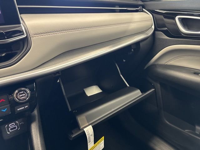 New 2026 Jeep Compass Limited image 35