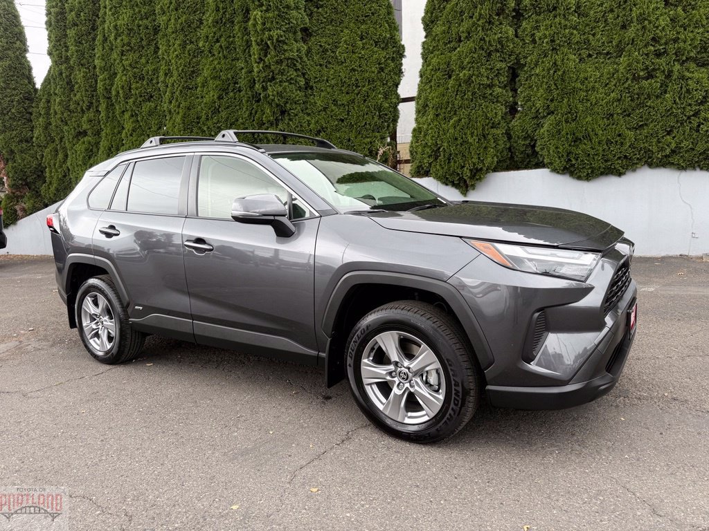 Used 2025 Toyota RAV4 XLE w/ Convenience Package AWD/4WD image 1