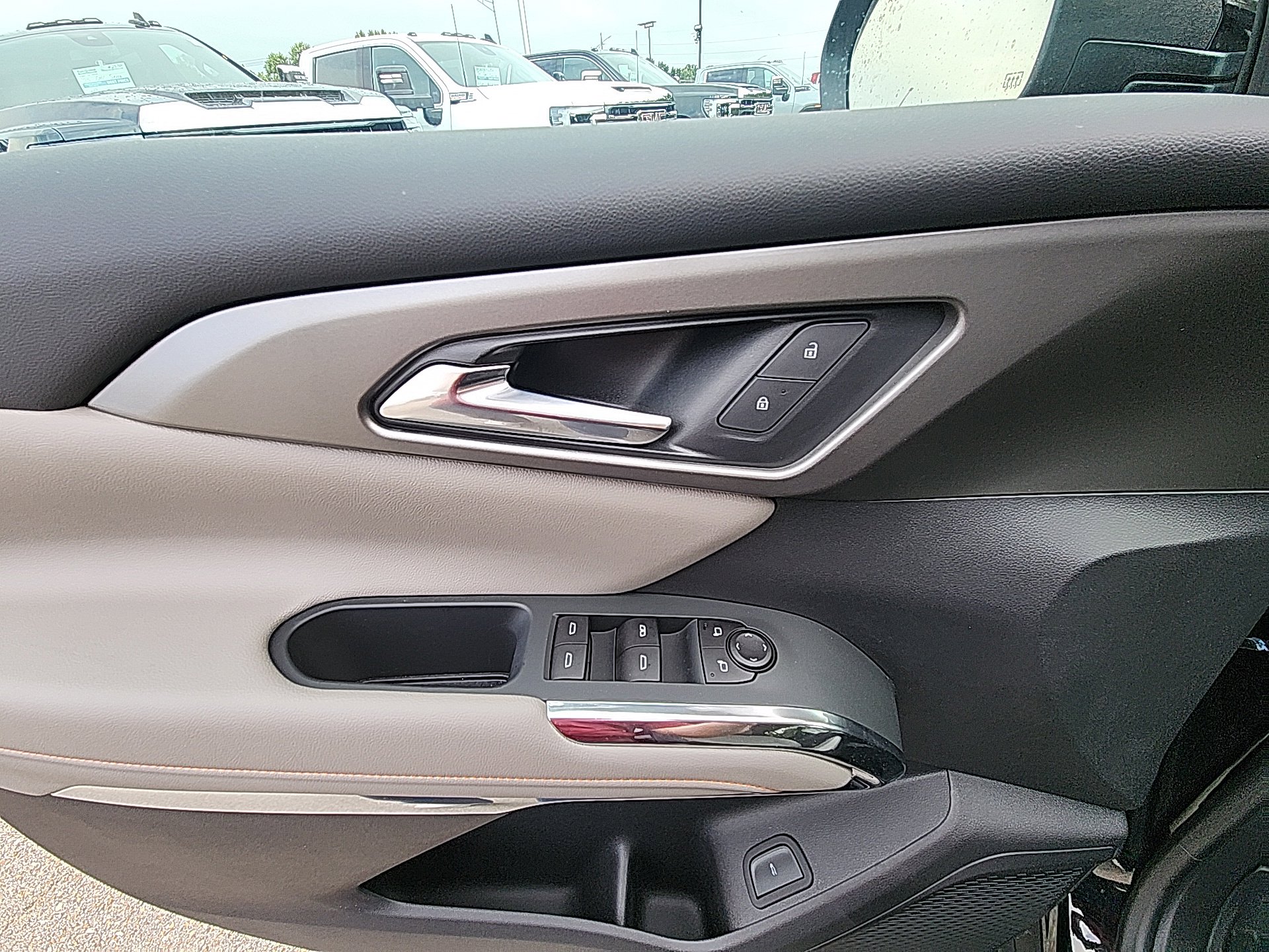 New 2025 Chevrolet Traverse LT w/ LPO, Cargo Package image 13