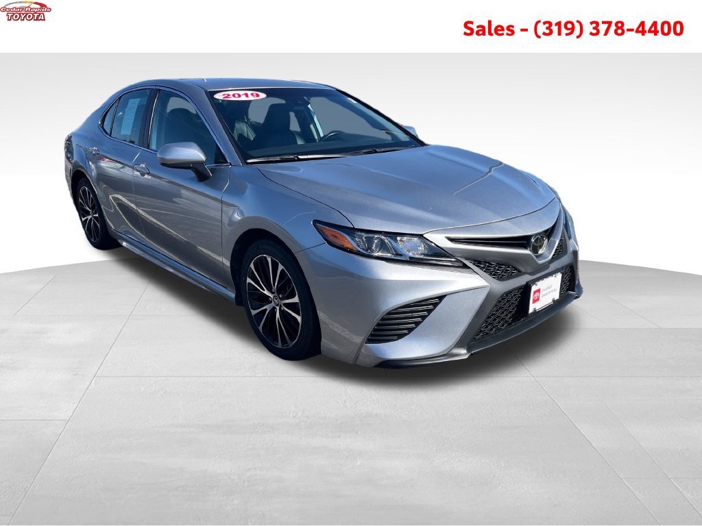Certified 2019 Toyota Camry SE FWD image 10