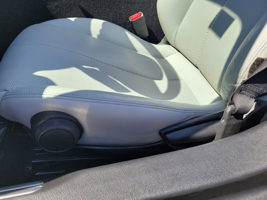 Used 2021 MAZDA MX-5 Miata RF Grand Touring RWD image 14