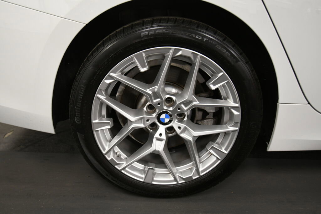 Used 2025 BMW 330i xDrive Sedan image 31