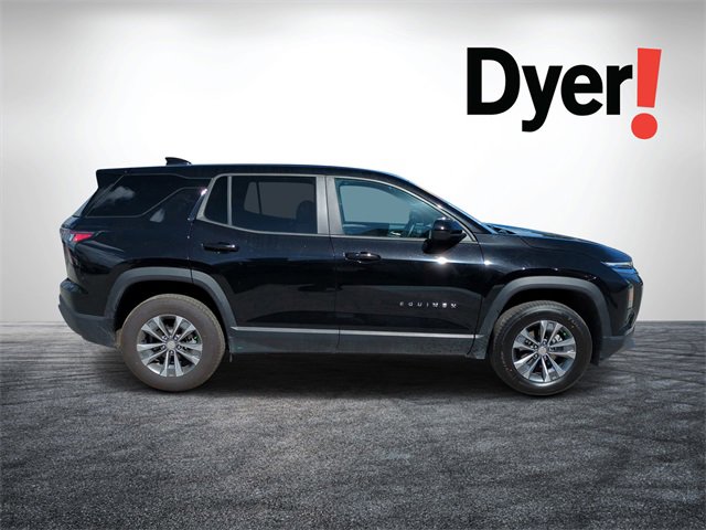 Used 2025 Chevrolet Equinox LT image 2