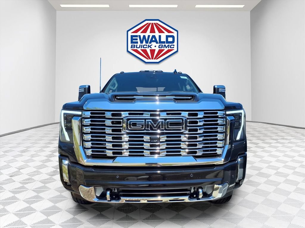 New 2026 GMC Sierra 2500 Denali w/ Technology Package AWD/4WD image 2