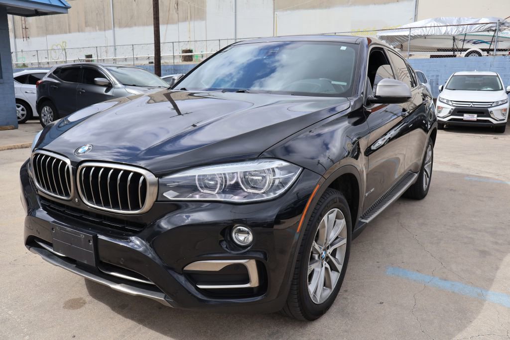 Used 2019 BMW X6 sDrive35i w/ Executive Package RWD image 3