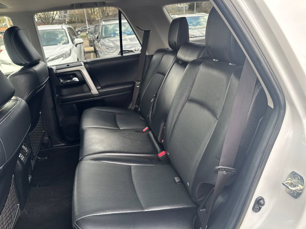Used 2024 Toyota 4Runner Limited AWD/4WD image 40