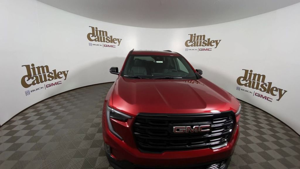 Used 2025 GMC Acadia Elevation w/ Elevation Premium Package image 3